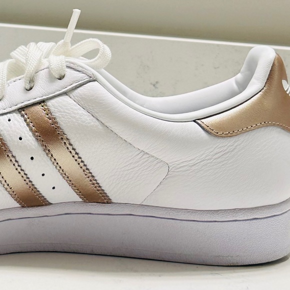 Women’s Original Adidas Superstar White Leather Sneakers Size 11. - Picture 11 of 12